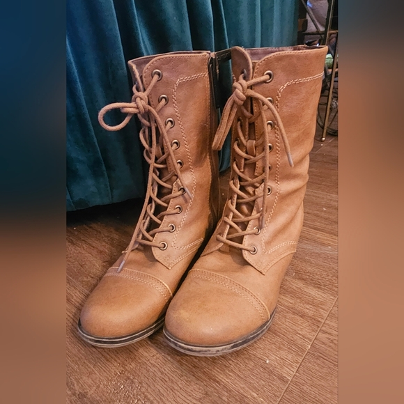 Brown Lace-Up Boots - Picture 2 of 7